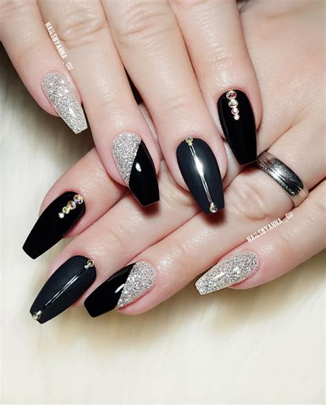 black and silver sparkly nails|elegant silver nails.